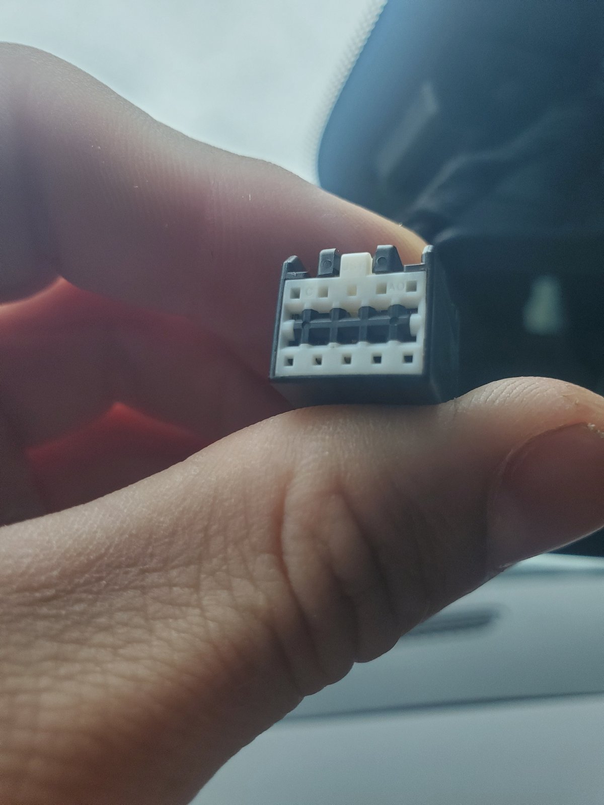 10-pin Type G 2024 Escalade plug