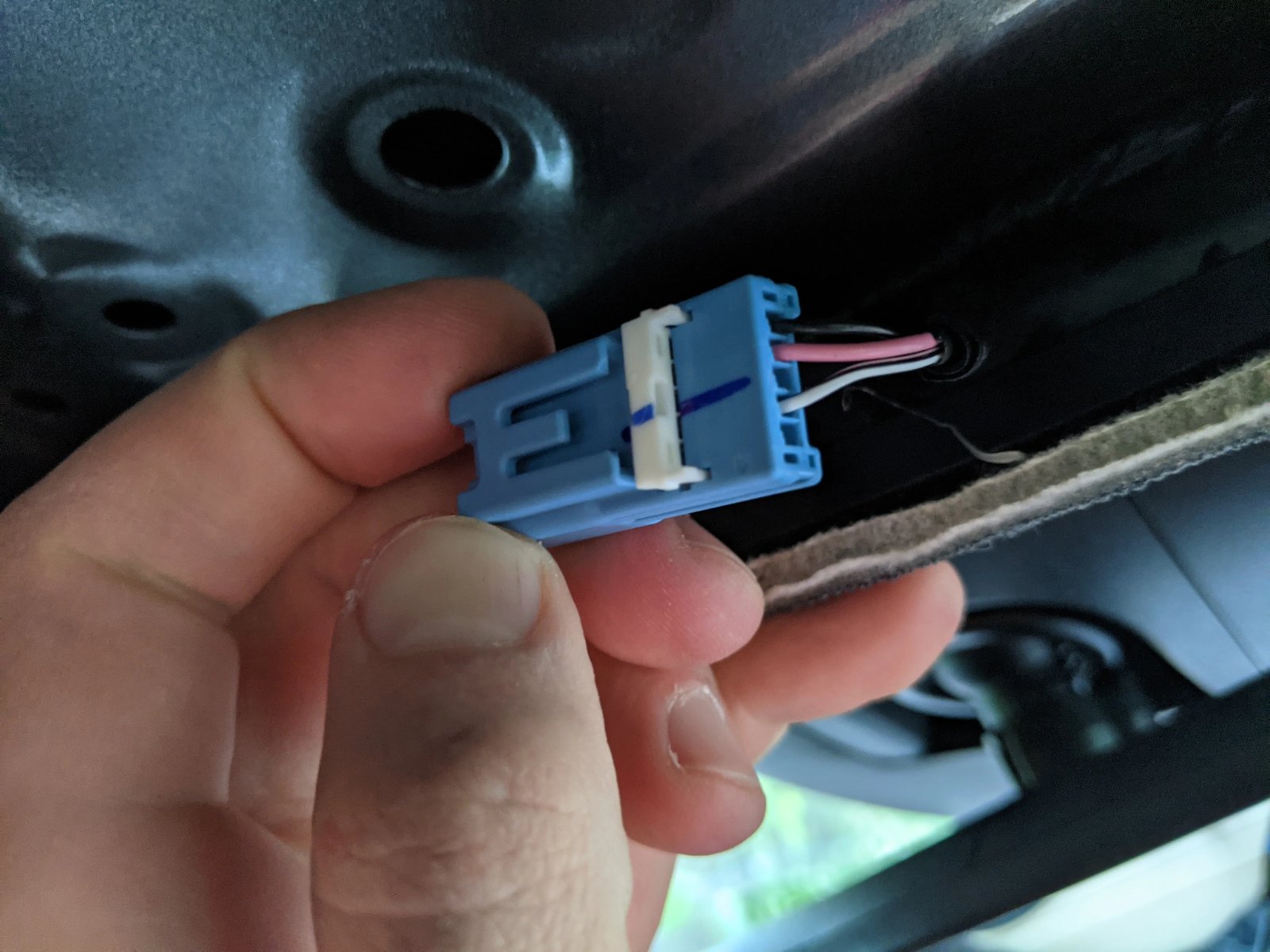 5-pin Type A (dome) Sienna (blue) connector